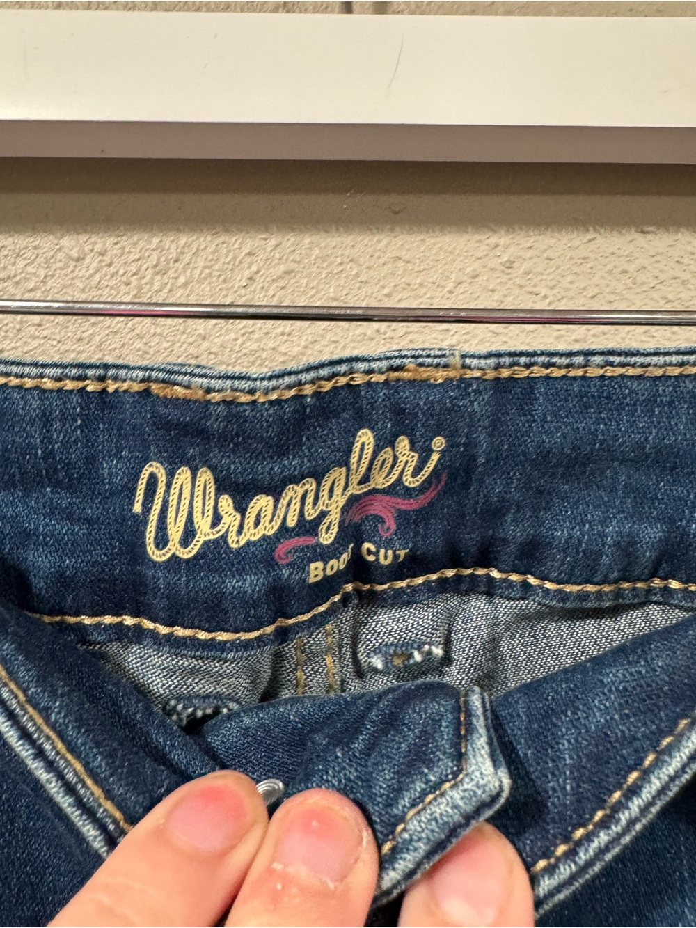 Wrangler Bootcut - Picture 2 of 6